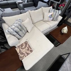 $1799 Lovely Sofa Chaise 💛‼️