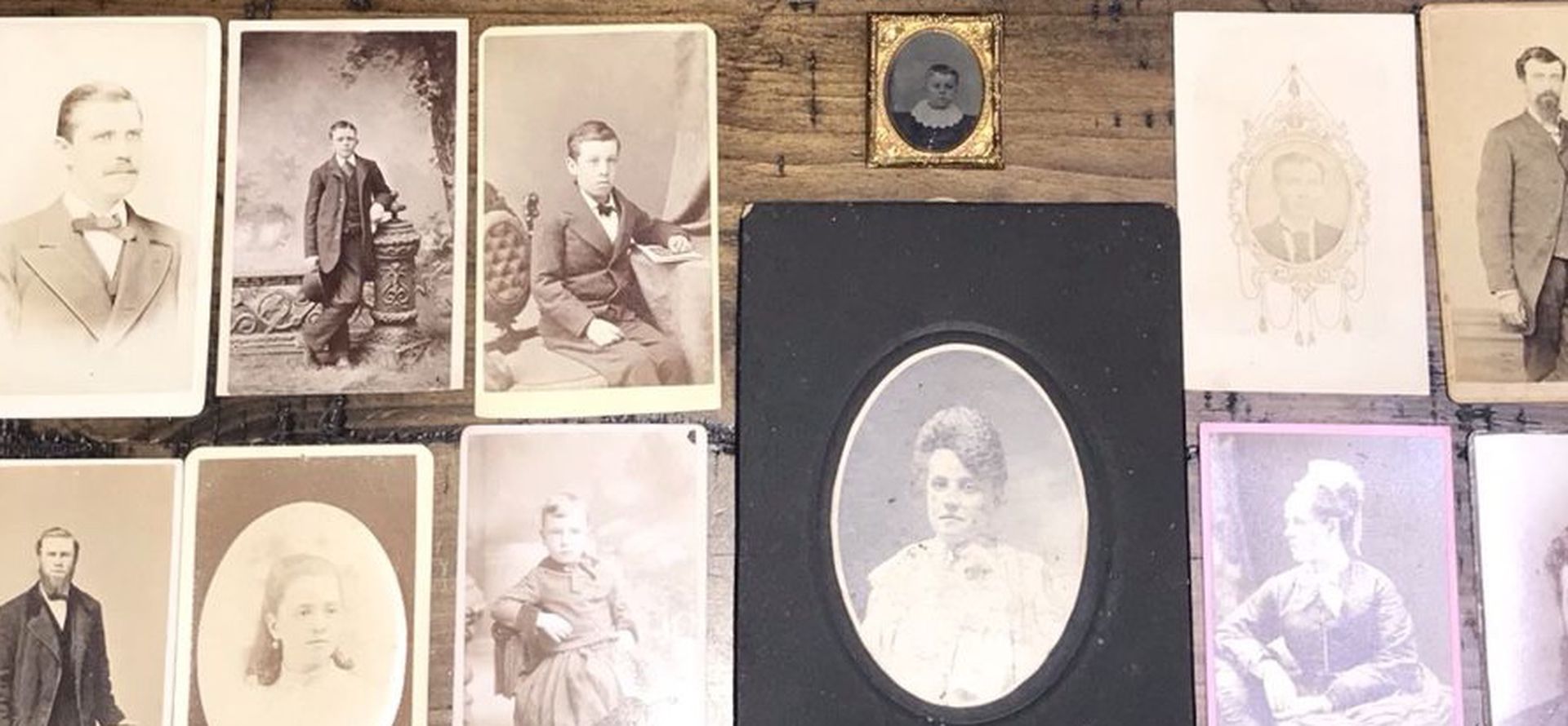 Antique pictures (cabinet cards, tintypes, Ambrotypes, and daguerreotypes)