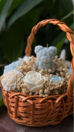 Baby in bloom candle bouquet
