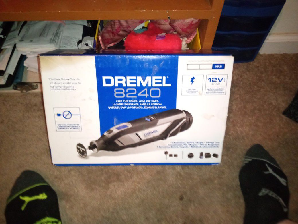 DREMEL 8240 12V Cordless Rotary Tool Kit & New Accessories for Sale in  Morgantown, WV - OfferUp