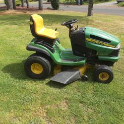 John Deere LA105 Riding Lawn Tractor / Yard Hauler / Utility Tractor - $550 OBO