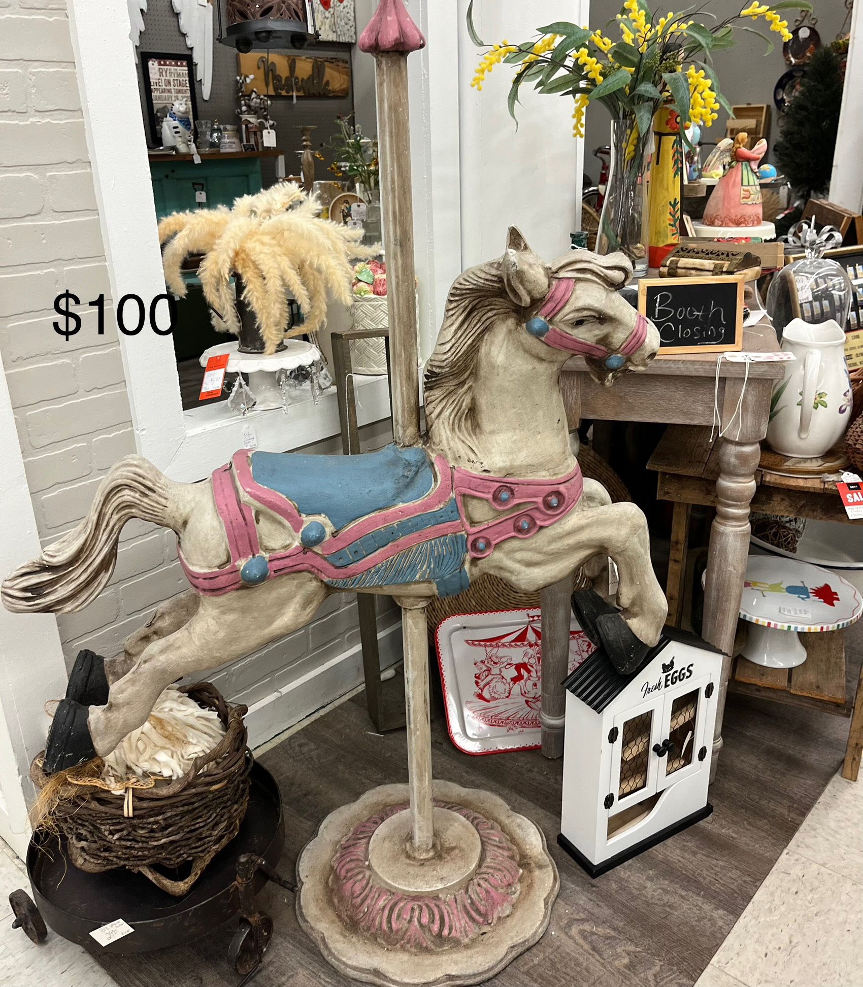 Horse - Bookcase - etc Booth closing