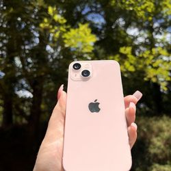 iPhone 13 Pink