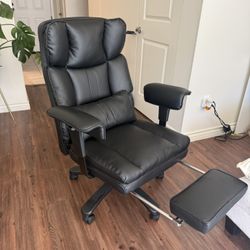 Black Faux Leather Office Chair w/ Footrest - Like New