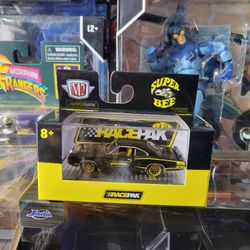 M2 Machines RacePak 1970 Dodge Super Bee HEMI