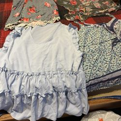 3x Woman’s Clothes