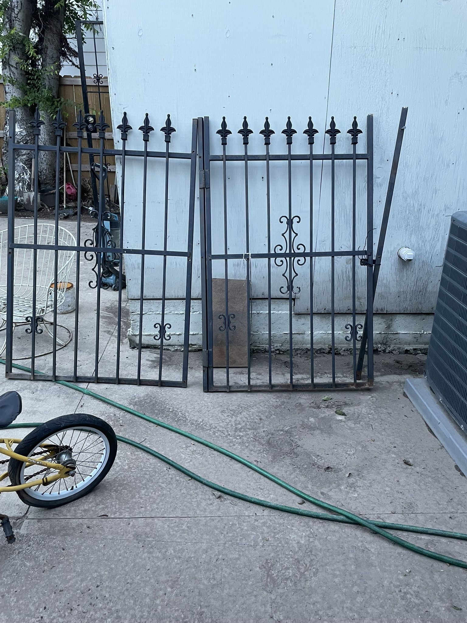 Ventanas de protección de metal