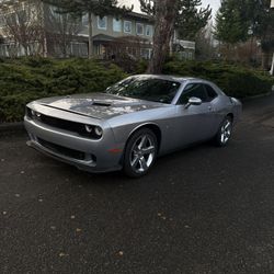 2017 Dodge Challenger RT