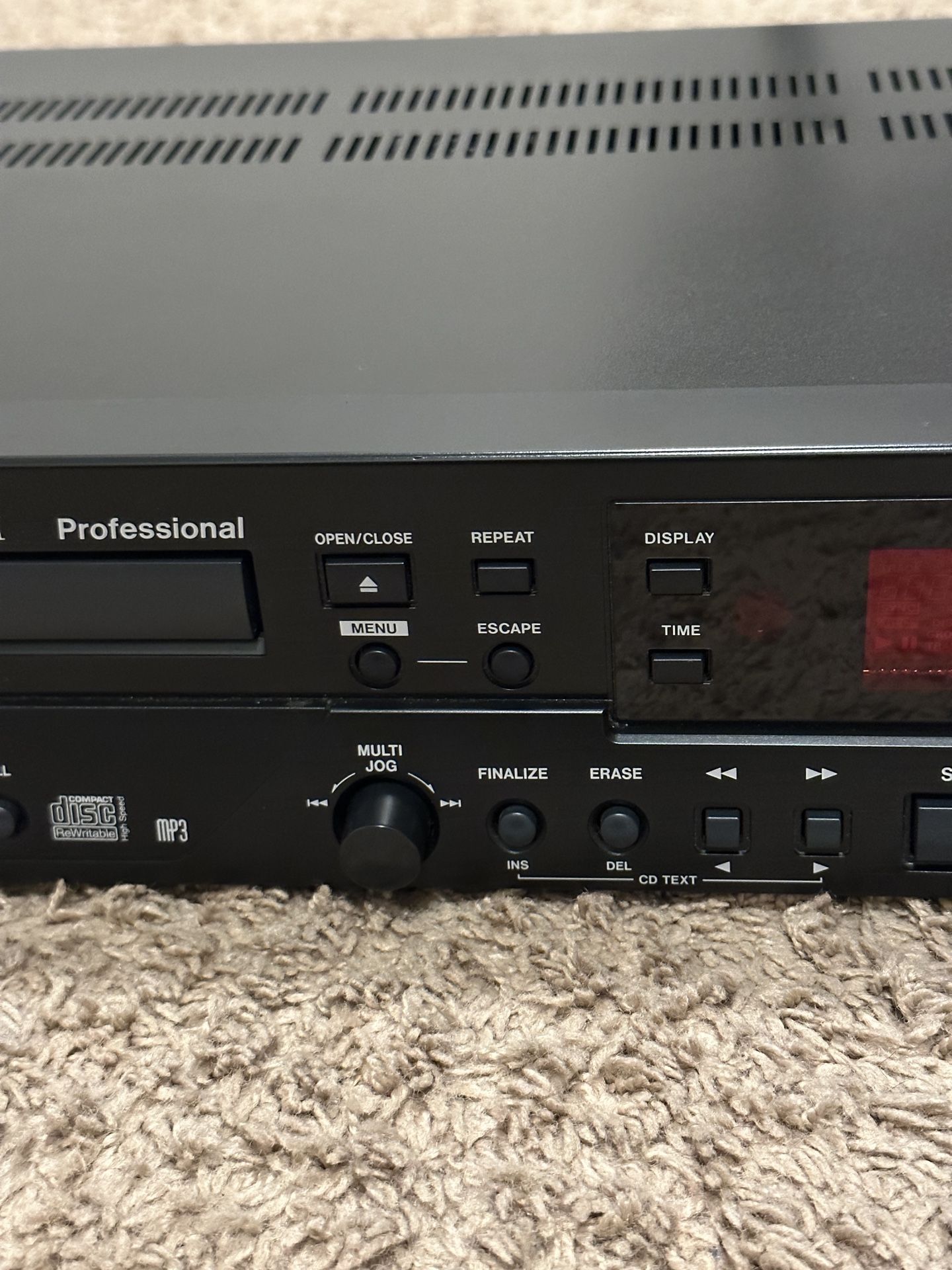 Tascam CDRW901mkII CD Recorder for Sale in Stafford, VA OfferUp