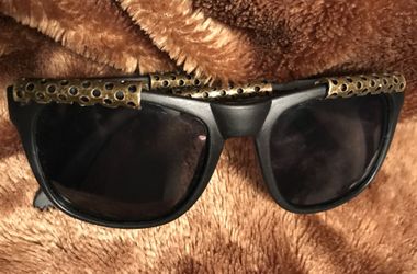 DeMarcus Alexan Black Sunglasses