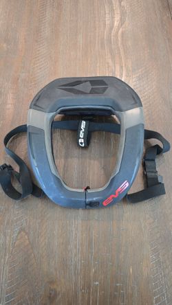 EVS Sports R4 Race Collar