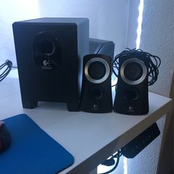 Logitech Speaker System w- Subwoofer