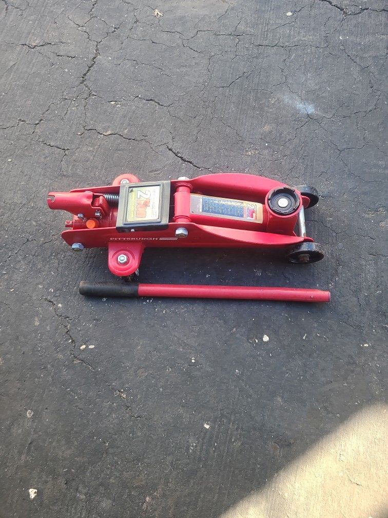 Pittsburgh 2 Ton Jack
