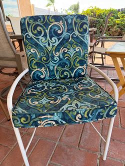 2 Sets Outdoor Patio Chair Cushions (Teal/Navy Pattern) – Like New