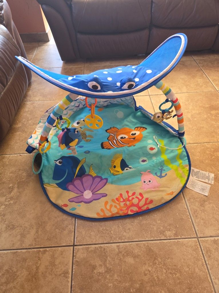 Finding NEMO playmat