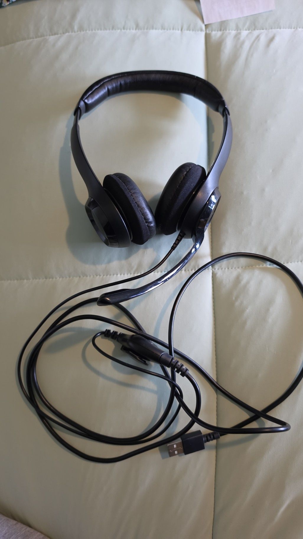 USB headset with Noise cancelation
