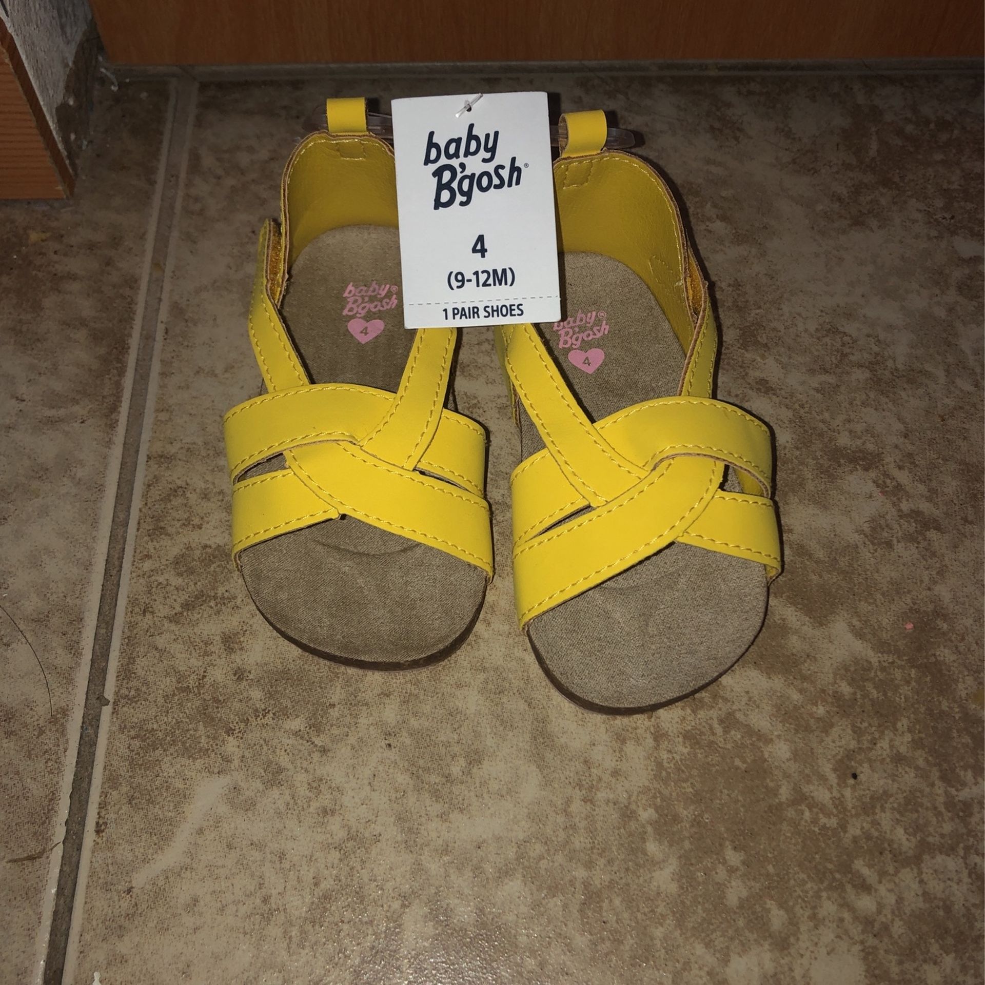 10 Huaraches Para Niña Size 9 Y 12 M