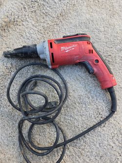 MILWAUKEE HEAVI-DUTY SCREWDRIVER