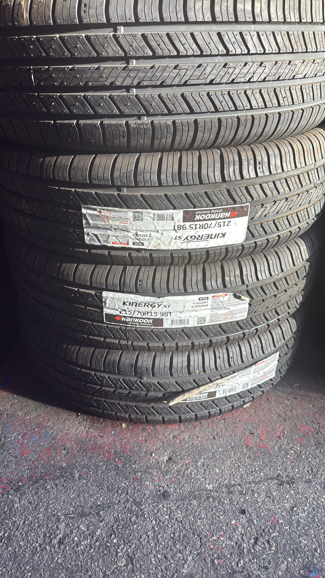215/70/15 Hankook Tires π