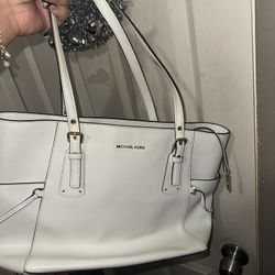 New Original Michael Kors Purse 