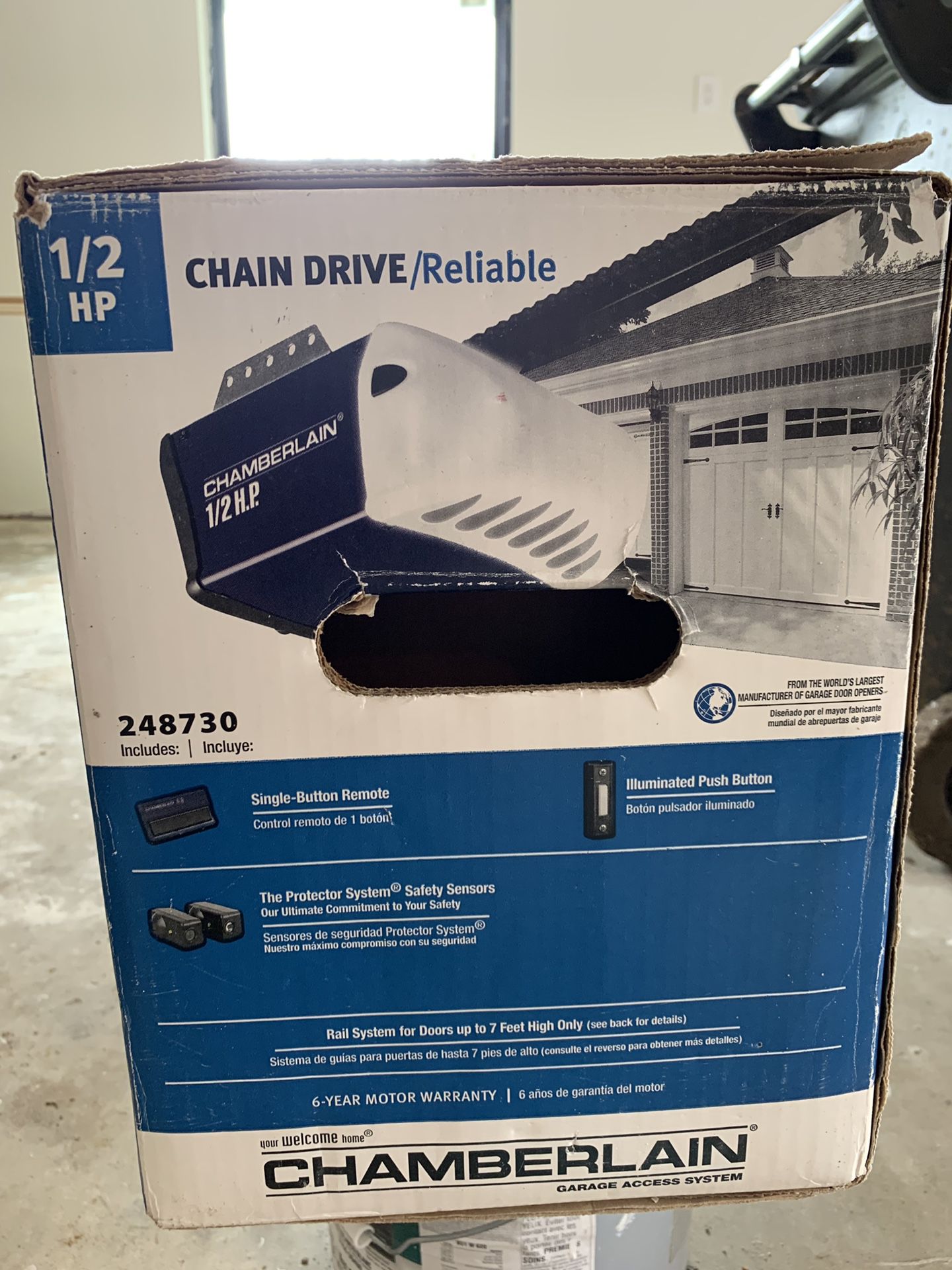 NEW Garage Door Opener - 1/2 HP Chamberlain