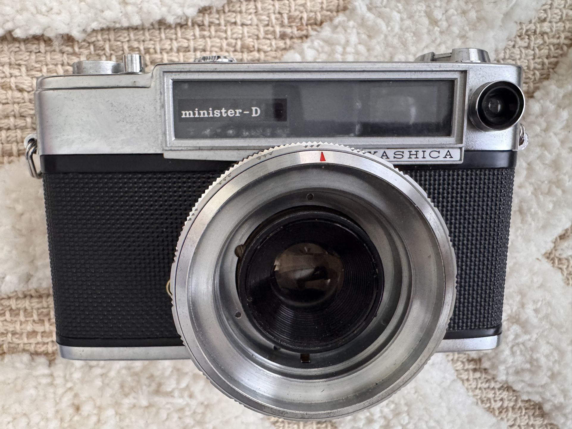 Vintage Yashica Minister-D 35mm Rangefinder Film Camera