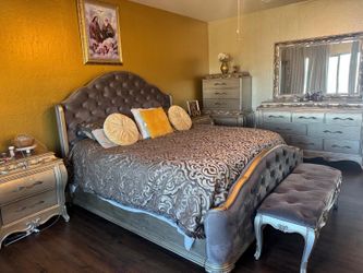 Bedroom set with mattress