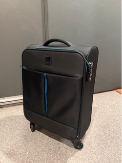 Carry on suitcase - great condition