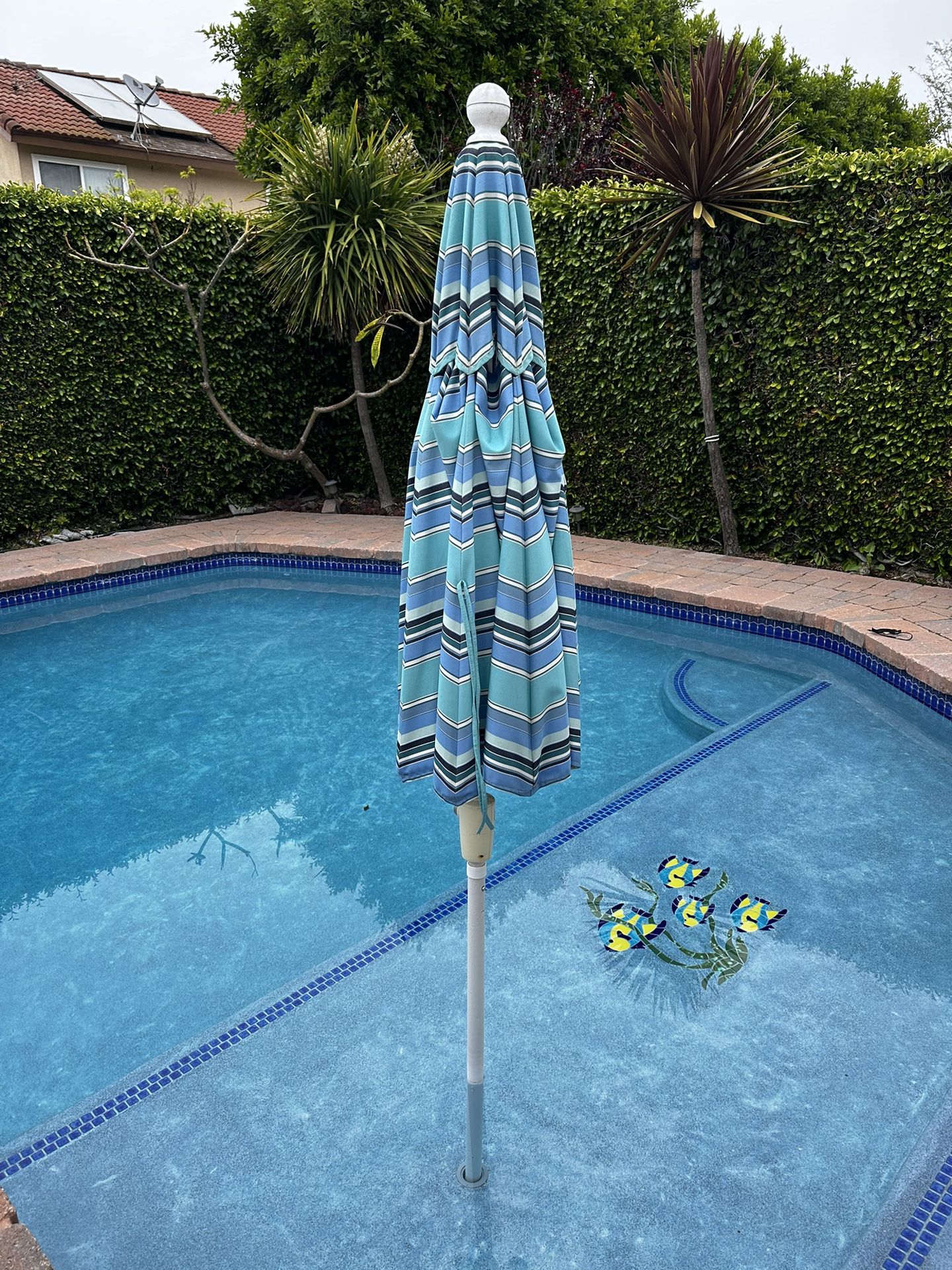 Outdoor Pool Umbrella 7.5ft