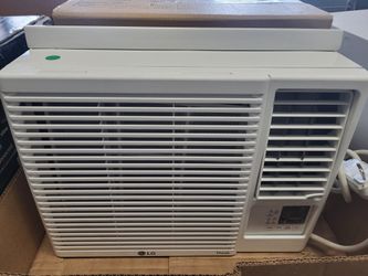 LG 8,000 BTU Cool/Heat Window Air Conditioner 