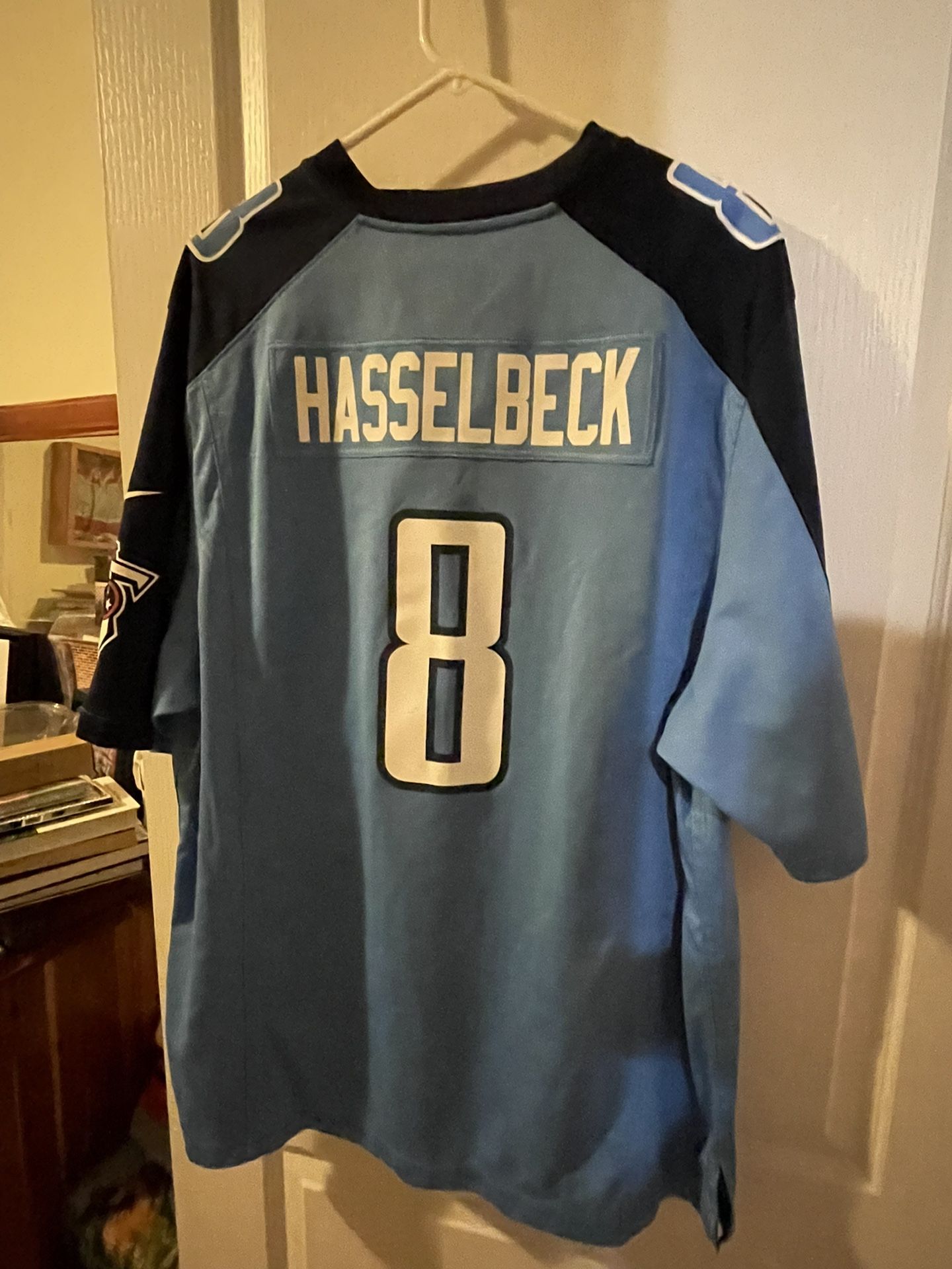 Nike Tennessee Titans Matt Hasselbeck #8 XL Jersey