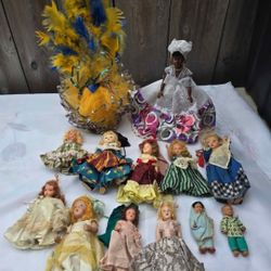 DOLLS ANTIQUE 22 TOTAL