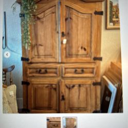 Mexican pine Armoire