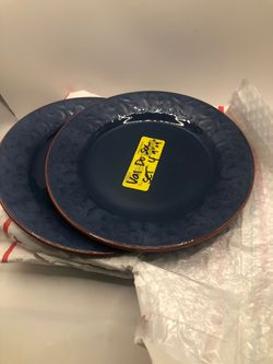 Set of 4. Plates