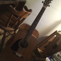 Left Handed Fender Acoustic Guitar 