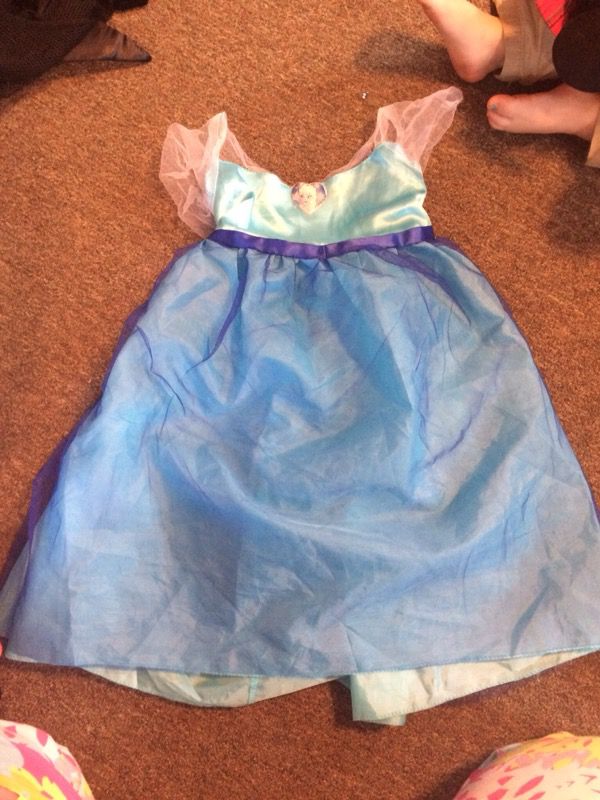 Disney frozen Elsa size 5 costume
