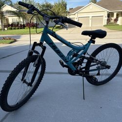 Huffy 24" Trail Runner Mountain Bike, Fits Riders 4'8" - 5'8", Teal, Adult, Women's