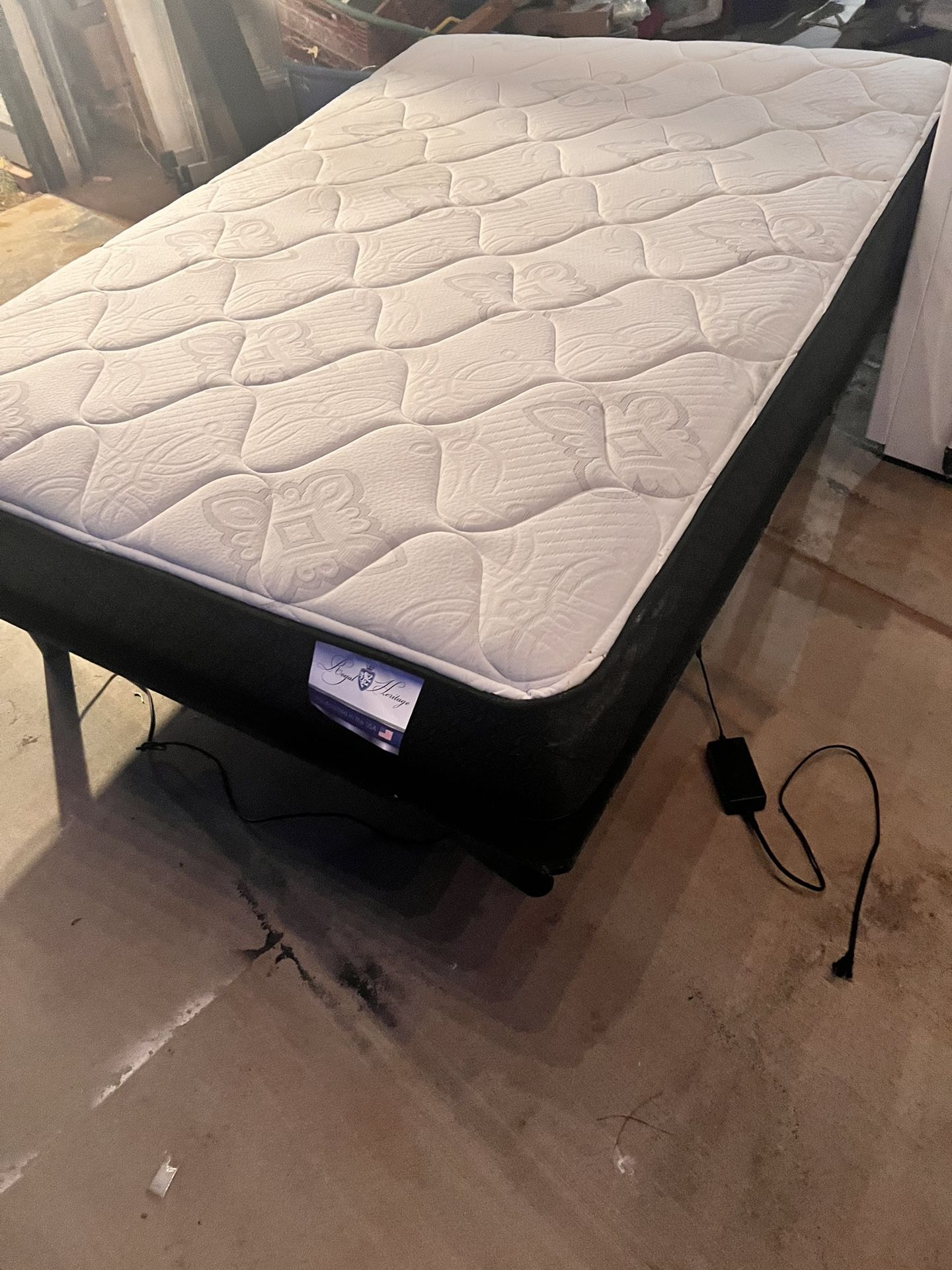 Mattress Firm Adjustable Base And Matress (Full Size)