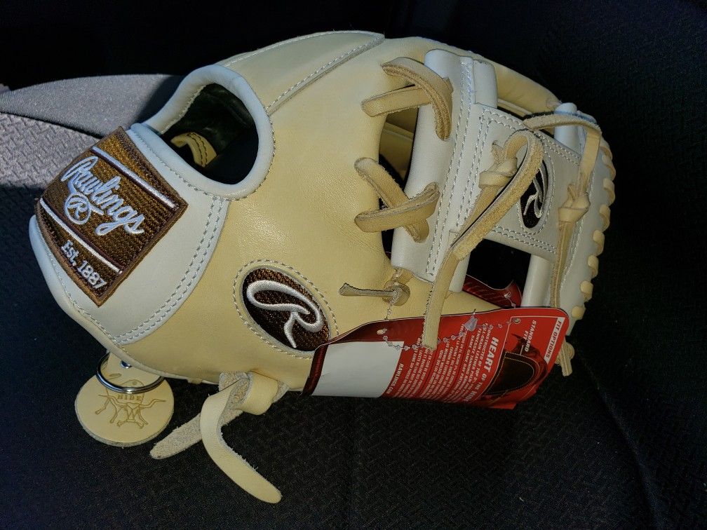 Rawlings Heart of the Hide 11.5inch Glove Limited Edition