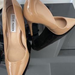 Steve Madden Nude Heels