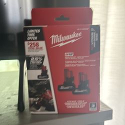 MILWAUKEE M12 BATTERIES