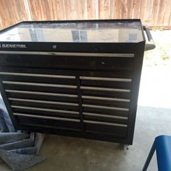 Us General Rolling Tool Chest