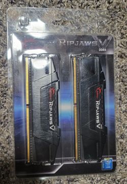 G.Skill Ripjaws V 64GB (2x32GB) DDR4-3600 CL18 RAM Kit