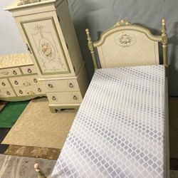 Twin Bedroom Set With Highly Quality Mattress