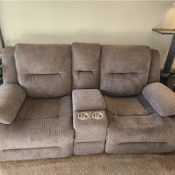 Living Spaces Jillian Power Reclining Motion Loveseat w/Console