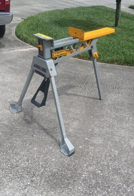 ROCKWELL JAWHORSE RK9000 Portable Clamping Workstation w foot pedal technology