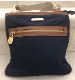 Michael Kors - Medium size Navy blue with brown leather trim