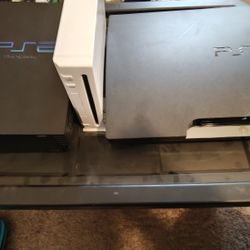 Consoles And Videos Games Lot(Description For Info)