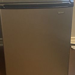 Kenmore Mini fridge 