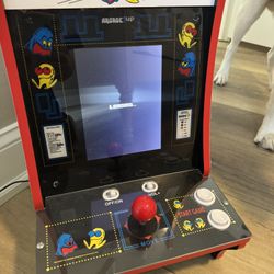 Tabletop PAC Man 